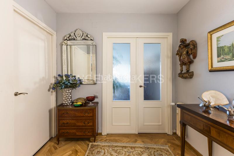 Foto c765278a-f2b0-4d58-ad03-ba8938d7e274. Apartament amb calefacció aparcament a Ciudad Jardín Madrid