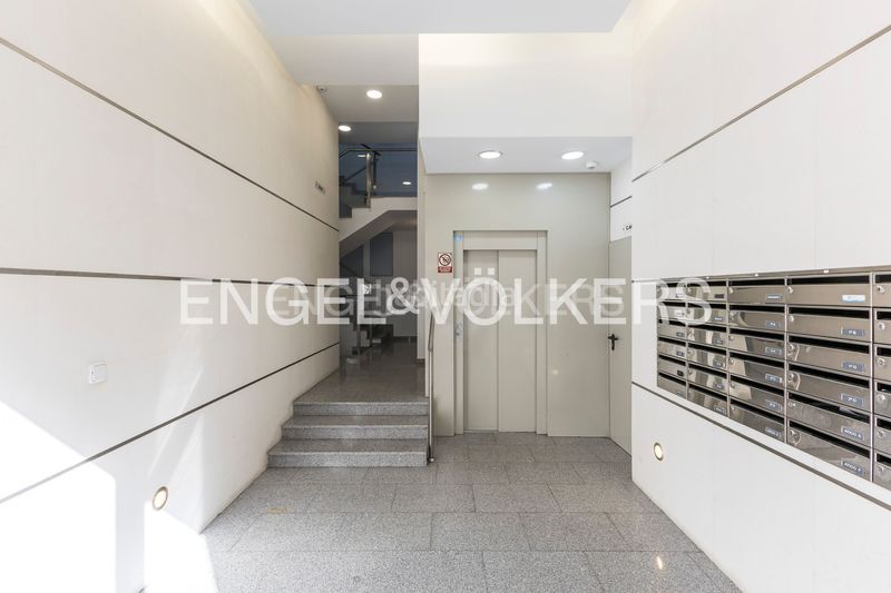 Foto 472e5710-2aee-4457-9ec9-2938cdd2cfa8. Estudi amb calefacció aparcament a Valdeacederas Madrid