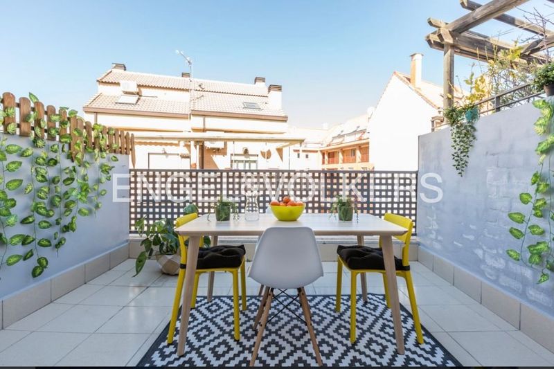 Foto 6baaec4c-7720-4780-8778-154a75d392ab. Estudi amb calefacció aparcament a Valdeacederas Madrid