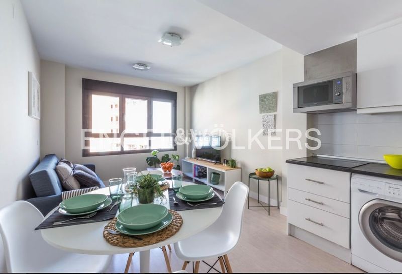 Foto d49d8960-ebc8-4d49-88bd-6a94bc9b3287. Estudi amb calefacció aparcament a Valdeacederas Madrid