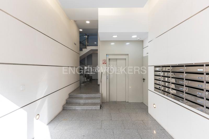 Foto 61ade905-da9c-4ea4-83ac-ec09f850b0e6. Estudi amb calefacció aparcament a Valdeacederas Madrid