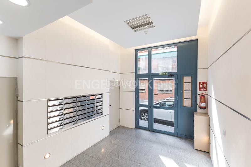 Foto ae737622-ec4b-48a1-941f-92be502438b6. Estudi amb calefacció aparcament a Valdeacederas Madrid