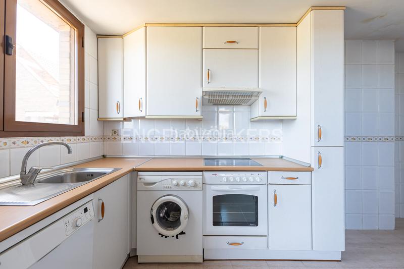 Foto 0cd87644-b93f-4882-8613-9dae206eb507. Duplex avec chauffage parking piscine dans Norte Pozuelo de Alarcón