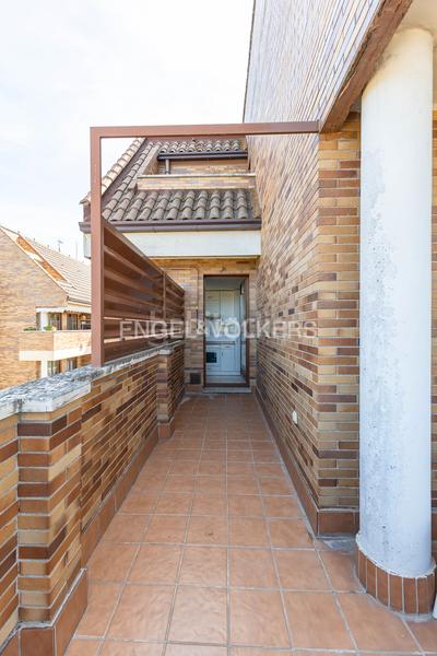 Foto 4e6cbf6c-2141-4ba2-af8c-143e4a3eb965. Duplex avec chauffage parking piscine dans Norte Pozuelo de Alarcón