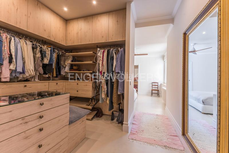 Foto 5665739a-a668-44d3-ba4a-770c12ca817e. Apartamento maravillosa propiedad familiar reformada en argelles en Madrid