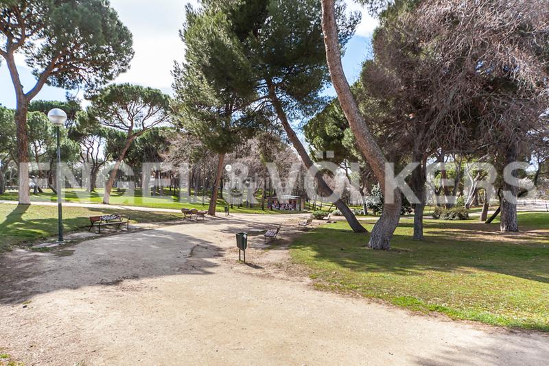 Foto 8348212f-bb1d-4307-9418-0ab858d2e4f7. Apartamento maravillosa propiedad familiar reformada en argelles en Madrid