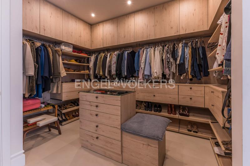 Foto b15628dd-075b-434f-a51d-a989f351f0cb. Apartamento maravillosa propiedad familiar reformada en argelles en Madrid