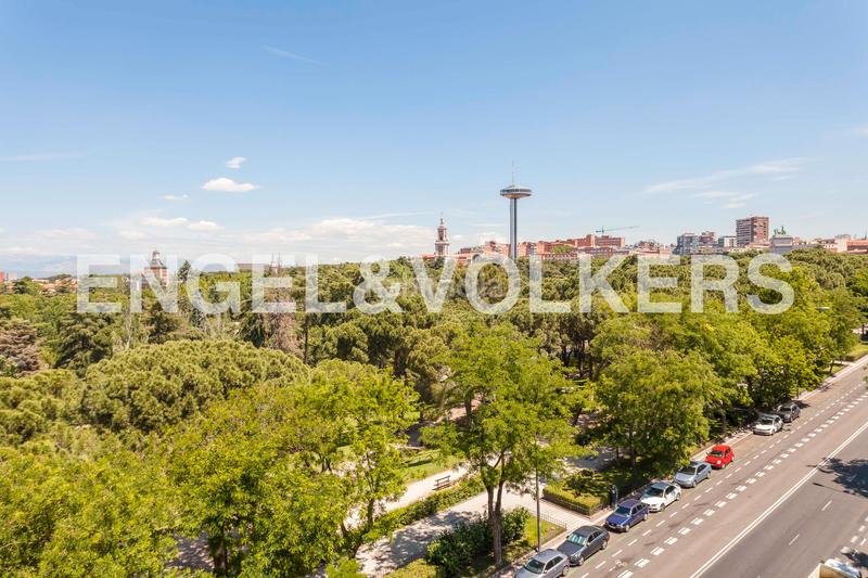 Foto bb2bb5db-7707-4b2d-bcb9-1aeed6cf7569. Apartamento maravillosa propiedad familiar reformada en argelles en Madrid
