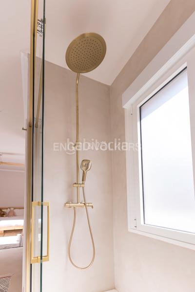 Foto c5f68fe4-fb45-467a-a8c9-6cb39f8fbe0f. Apartamento maravillosa propiedad familiar reformada en argelles en Madrid