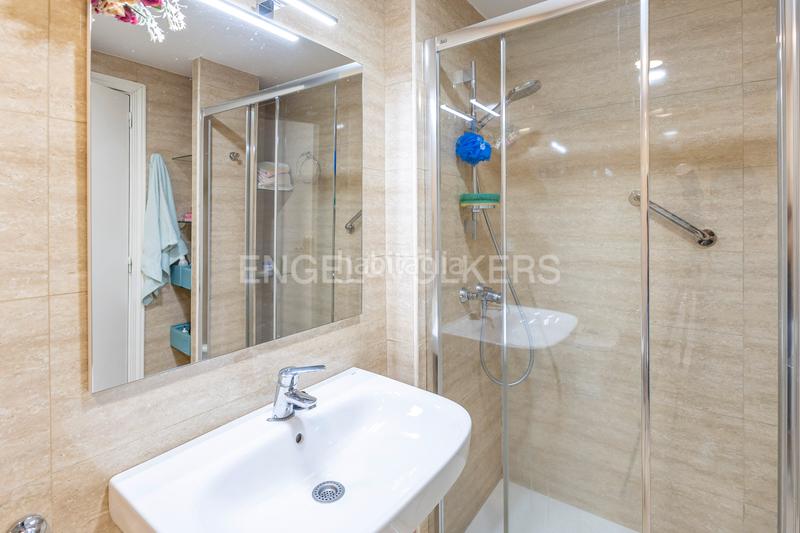 Foto 2987173f-0300-478d-91f1-df312399501f. Appartement avec chauffage parking dans Almenara-Ventilla Madrid
