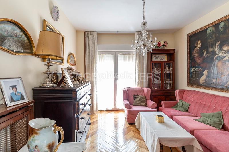Foto 9f679a9e-fc8f-49a5-8320-b150d4797483. Appartement avec chauffage parking dans Almenara-Ventilla Madrid