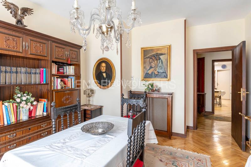 Foto b35d12bc-8e7f-475b-820c-e2c8dac91e01. Appartement avec chauffage parking dans Almenara-Ventilla Madrid