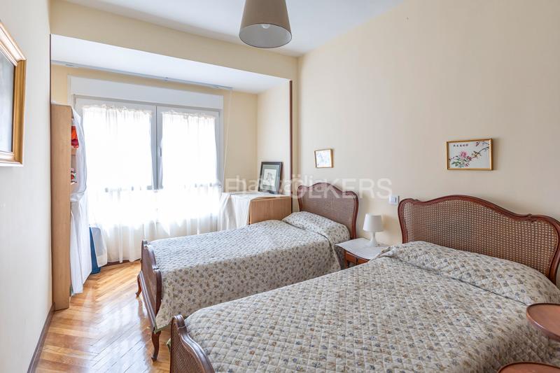 Foto da4fa244-e6b0-472b-8371-5523cb2f1364. Appartement avec chauffage parking dans Almenara-Ventilla Madrid
