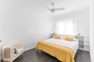Lloguer Apartament a Nueva España. Disponible para cortas estancias. amplio, muy luminoso, amueblad