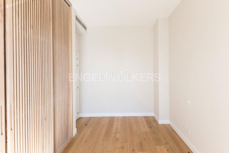 Foto 4712d192-0785-4720-906f-f7a5794d7438. Apartamento duplex de lujo en arturo soria Costillares en Madrid