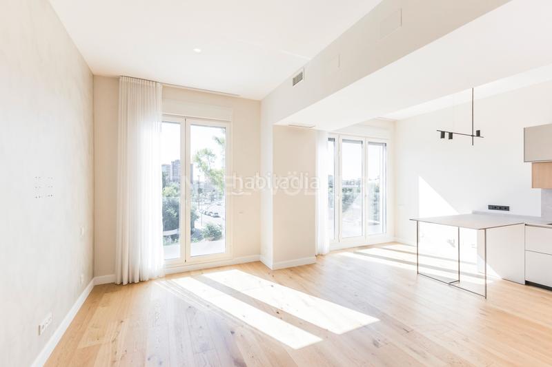 Foto 8d0f5747-8180-4d67-94c1-4e9319336bc0. Apartamento duplex de lujo en arturo soria Costillares en Madrid