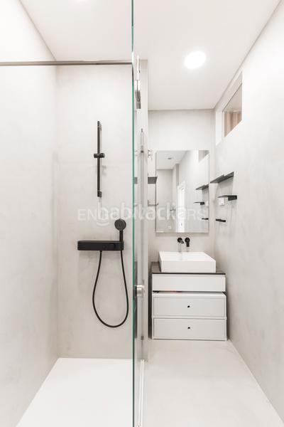 Foto 93a92f7e-1349-4eb5-83c3-b3af2e6b8fcb. Apartamento duplex de lujo en arturo soria Costillares en Madrid