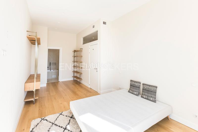 Foto 9f493a97-a397-4cb4-994e-4953e77010ba. Apartamento duplex de lujo en arturo soria Costillares en Madrid