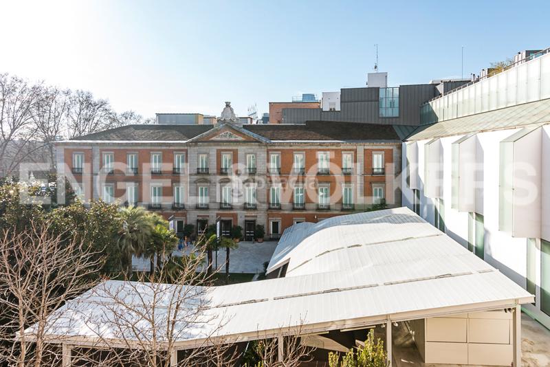 Foto 3eb087aa-c40f-4ded-804a-cb59f5e640af. Apartament amb calefacció a Cortes-Huertas Madrid