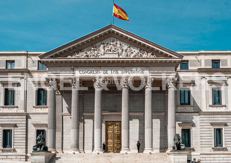 Foto 60d31dba-19b9-4f0c-889a-57ced26b0f9e. Apartament amb calefacció a Cortes-Huertas Madrid