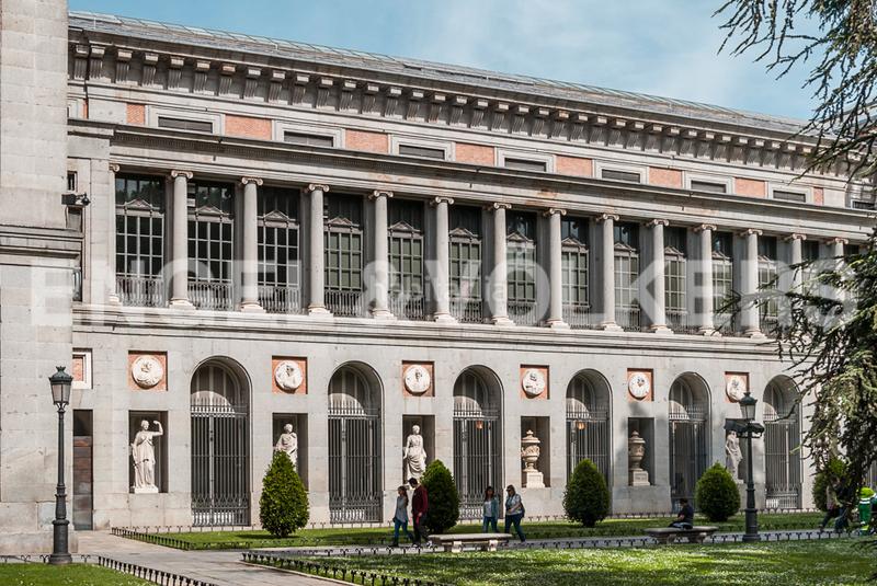 Foto 7c1a8bf0-39d3-497d-b0fc-bedc5dc29b00. Apartament amb calefacció a Cortes-Huertas Madrid