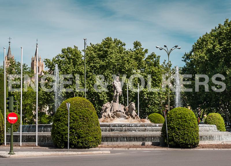 Foto de0fbb97-4b71-4ce2-8870-d3bb7461c3d2. Apartament amb calefacció a Cortes-Huertas Madrid