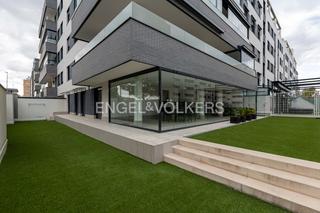 Lloguer Apartament  Avenida ocho de marzo. Piso exterior con terraza y jardín privado en avenida ocho de ma