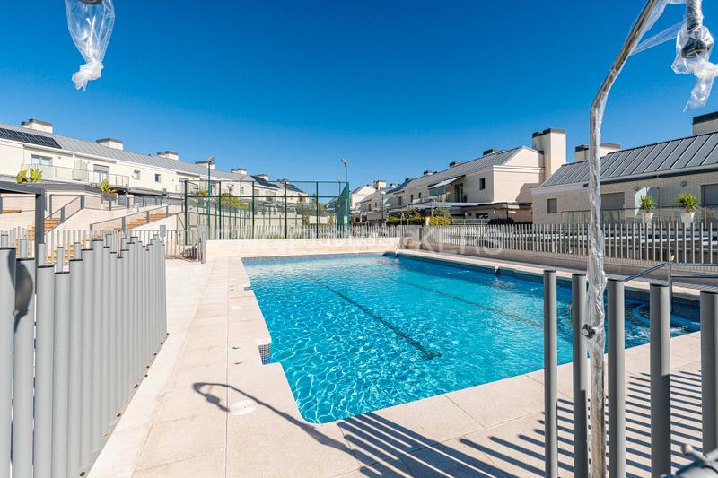 Foto 1066251f-1a35-47ed-b1ff-8f868f88b3ba. Haus mit heizung parking pool in Viñas Viejas Boadilla del Monte