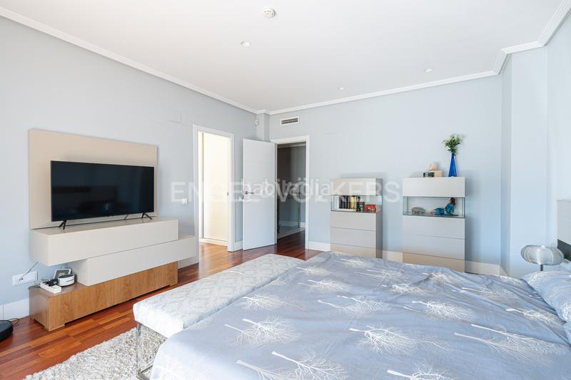 Foto 112f82e8-231c-4f2f-8f4a-7a389a61cfd6. Haus mit heizung parking pool in Viñas Viejas Boadilla del Monte