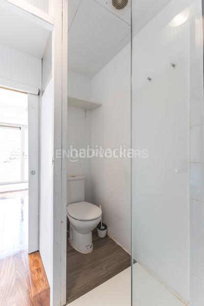 Foto 60e38aba-e6b6-4f3f-af6e-b17c28ba32c9. Apartamento maravilloso duplex con posibilidad de 2 apartamentos. en Madrid