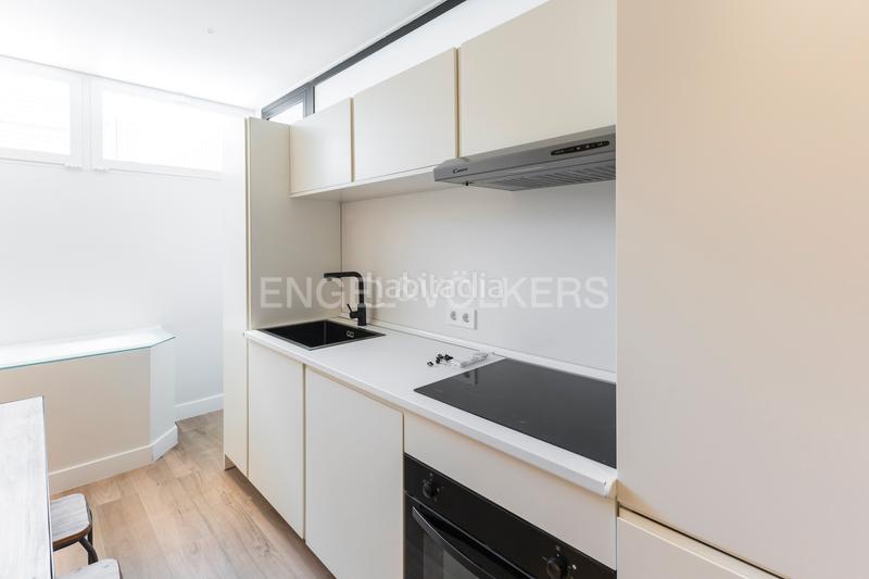 Foto 6cea1212-a41e-41d6-a05f-94c246eaf575. Apartamento maravilloso duplex con posibilidad de 2 apartamentos. en Madrid