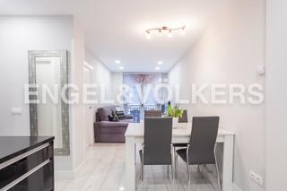 Miete Appartement in Cortes-Huertas. Cómodo y luminoso piso en plaza de matute en alquiler