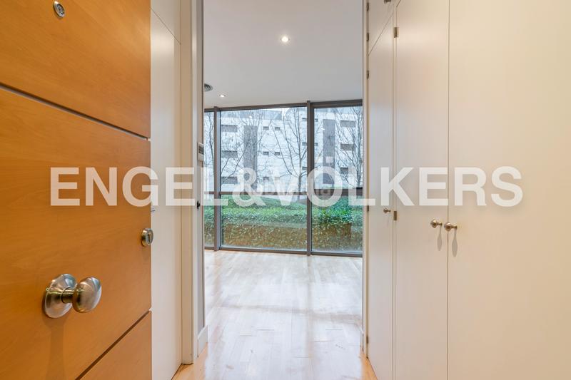 Foto db4f4206-f93c-42b1-91fb-14b9a9459695. Affitto loft con riscaldamento parcheggio piscina in Madrid