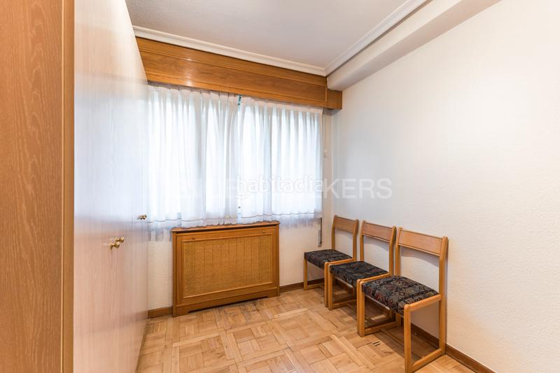 Foto 42ab9632-23d9-42cc-b0fb-319e775ac1b1. Apartament amb calefacció aparcament a Pinar del Rey Madrid