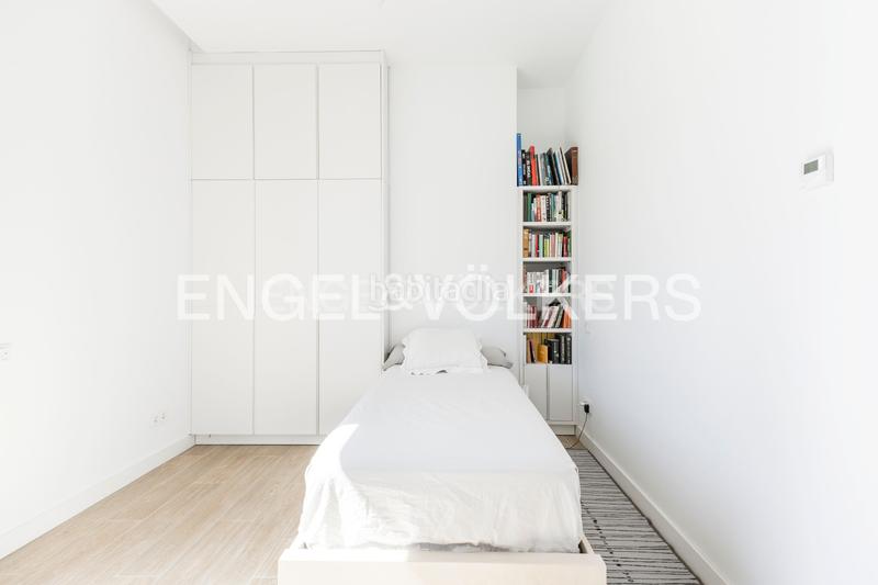 Foto 01538820-2d2a-446b-9c6a-2617d903788d. Duplex with heating parking pool in Costillares Madrid