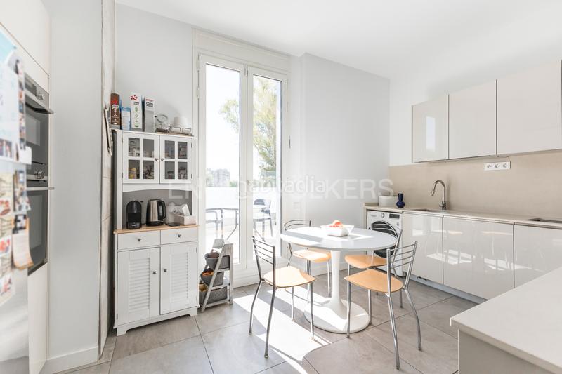 Foto 0cdfd342-db58-4c95-85e9-9a1b0fe03c5b. Duplex avec chauffage parking piscine dans Costillares Madrid