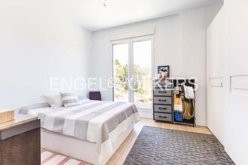 Foto 215816b4-f5f4-444d-b1bb-ffa879c68317. Duplex with heating parking pool in Costillares Madrid