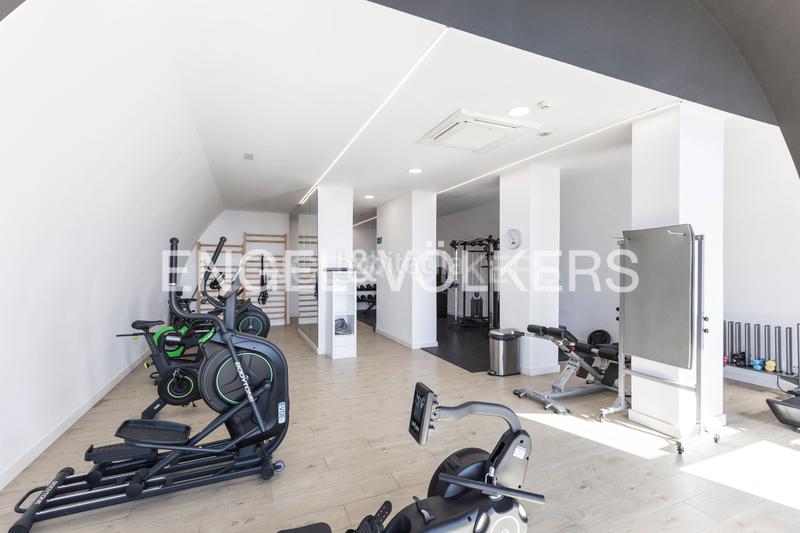 Foto 2ebe5ee0-0883-4a12-9318-4929b82315df. Duplex with heating parking pool in Costillares Madrid