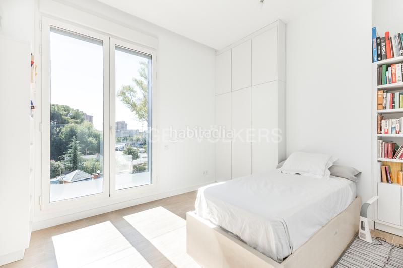 Foto 41597090-ebb3-45d8-9c1a-c15aff390cef. Duplex avec chauffage parking piscine dans Costillares Madrid