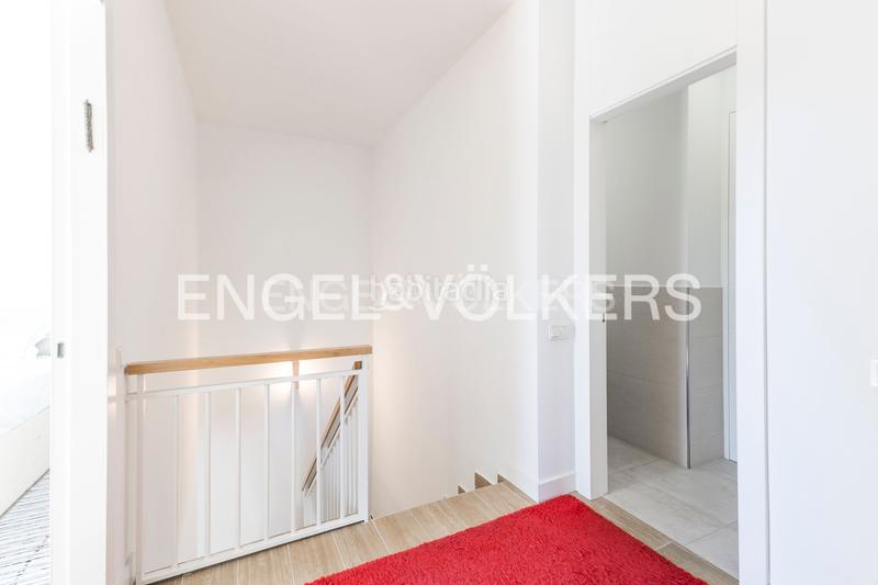 Foto 5752bc20-508f-483d-9031-f7e3327782c7. Duplex with heating parking pool in Costillares Madrid