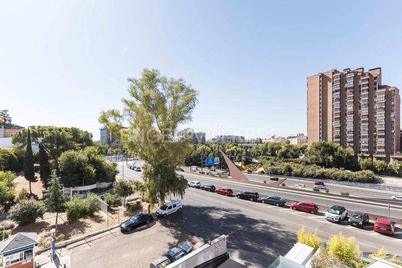 Foto 84234250-5dd0-4b32-81d5-e7f2e6a57529. Duplex avec chauffage parking piscine dans Costillares Madrid