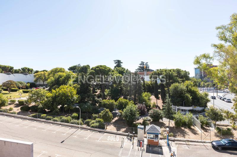 Foto a5eab6d1-a865-41e0-9fac-f87f4e516d32. Duplex avec chauffage parking piscine dans Costillares Madrid