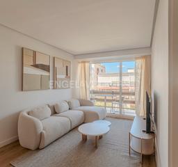Lloguer Apartament a Nueva España. Luminoso piso amueblado a estrenar de dos dormitorios con amplia