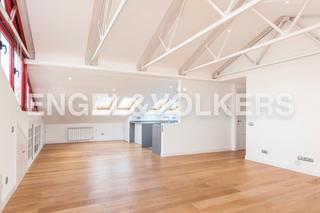 Lloguer Apartament a Recoletos. Diáfano y luminoso piso junto al parque del retiro en conde de a