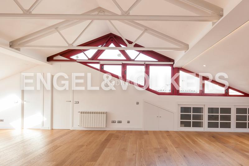 Foto 18f4d4a2-0020-4775-b113-052f07c0f536. Location appartement avec chauffage dans Recoletos Madrid