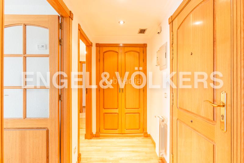 Foto 0de7310f-3d5b-46bf-87a5-5106f4cca276. Location appartement avec chauffage parking piscine dans Madrid