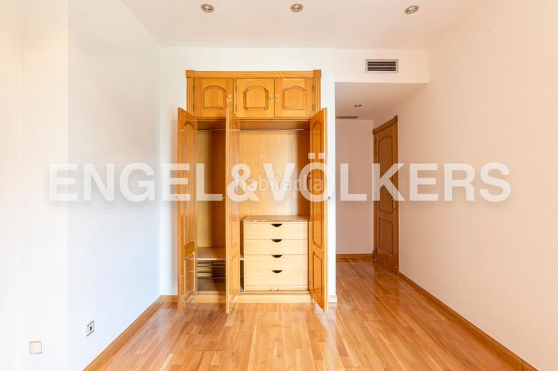 Foto 5f29055e-bbec-4140-b062-f1af8420d4f1. Location appartement avec chauffage parking piscine dans Madrid