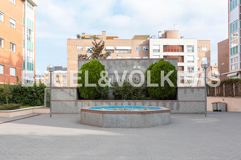Foto 8fcab13d-3a68-4ac6-8eb7-39d0534fd3b3. Location appartement avec chauffage parking piscine dans Madrid