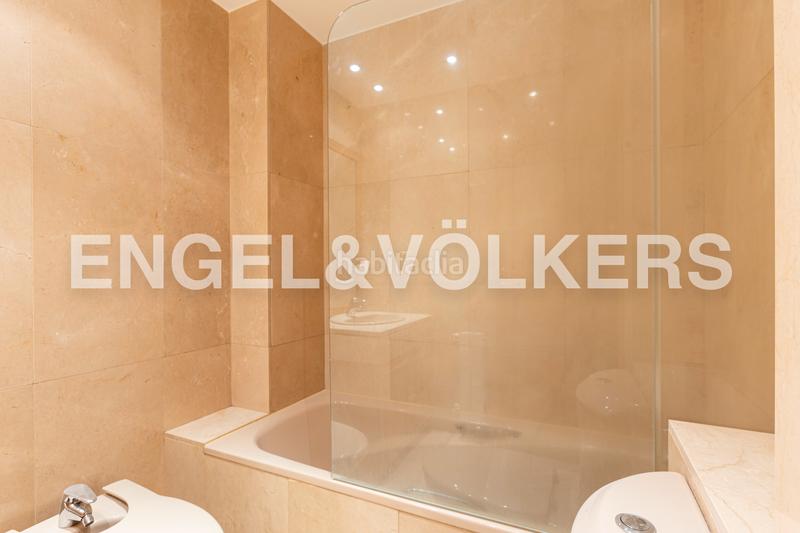 Foto d27d85f4-b9bf-4599-bce0-f5951fd12e2f. Location appartement avec chauffage parking piscine dans Madrid