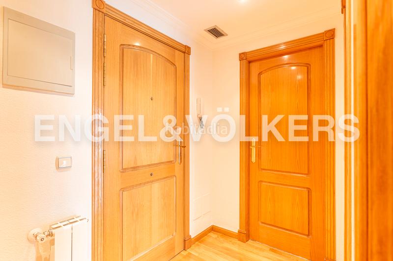 Foto dc4574ab-d9a2-4e9b-804c-54ee186077e6. Location appartement avec chauffage parking piscine dans Madrid